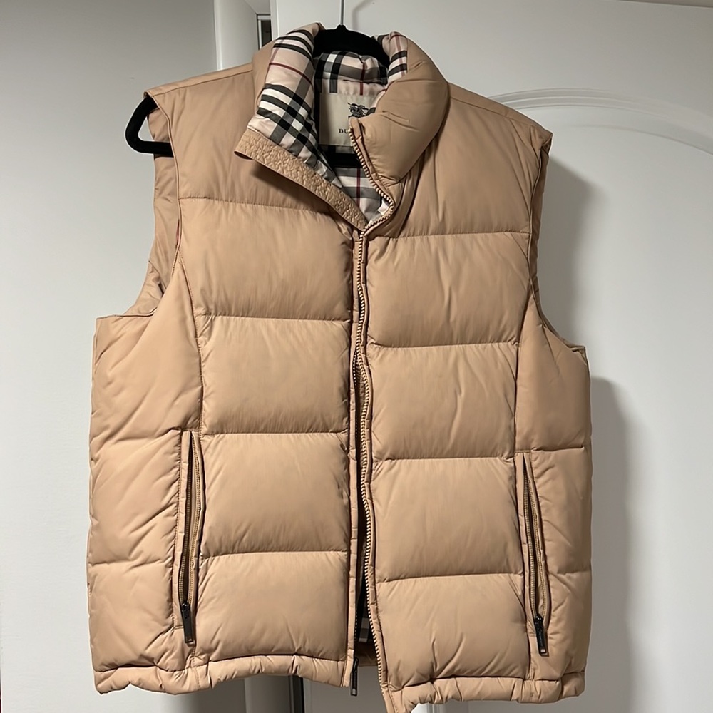 Gently Worn Burberry Insulated Vest Size Medium